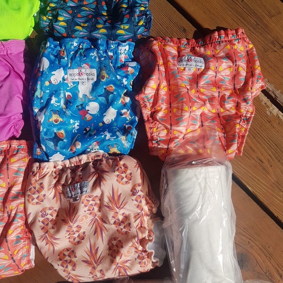 Apple Cheeks Cloth Diaper Lot Size 2 - Picture 4 of 6